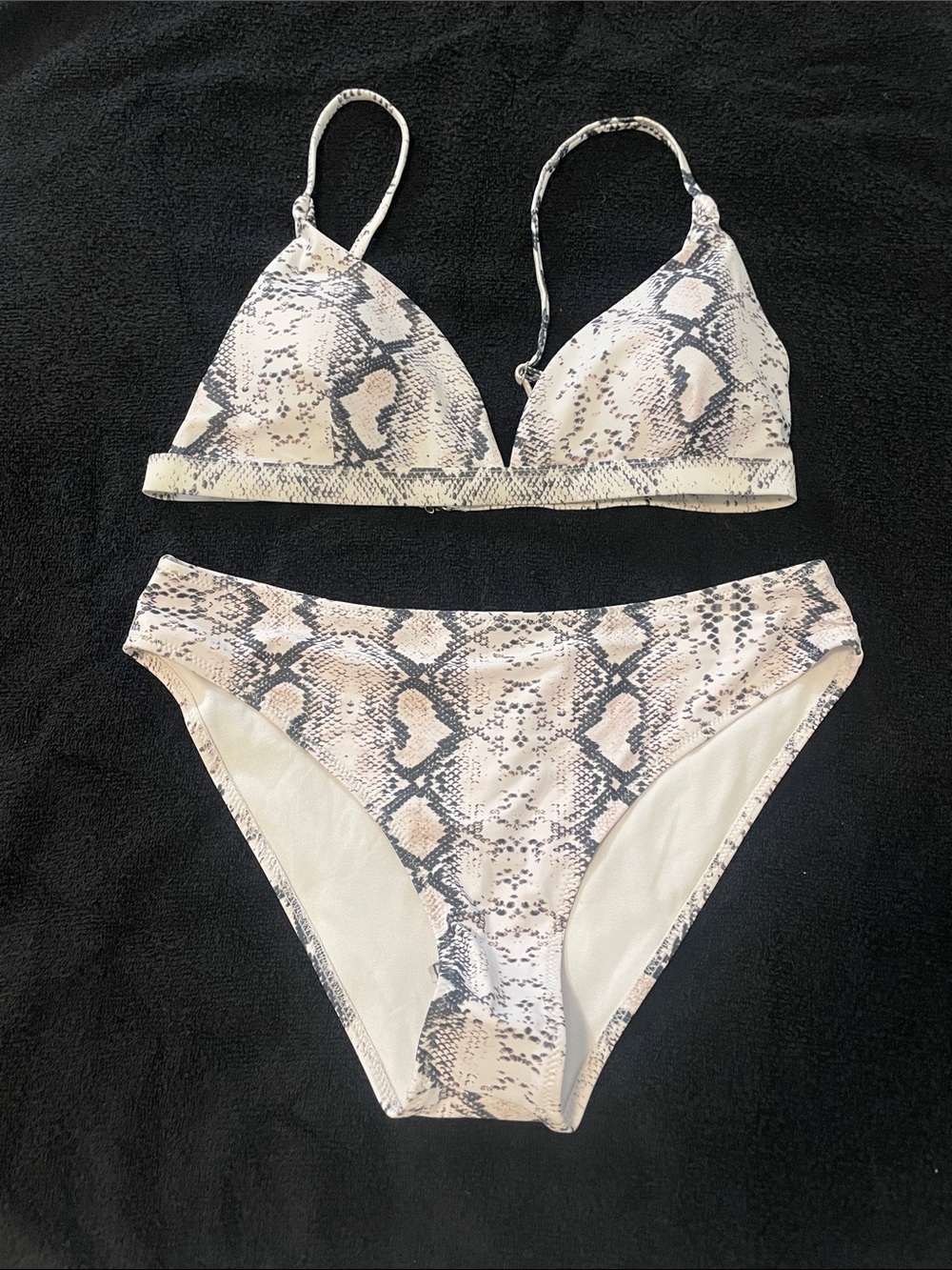 Snake Print Bikini Set - Cream/Gray/white nwot